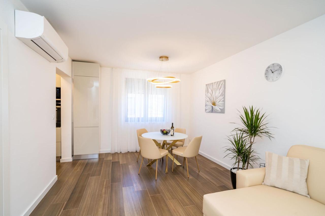 Apartments Zadro ดูบรอฟนิก ภายนอก รูปภาพ
