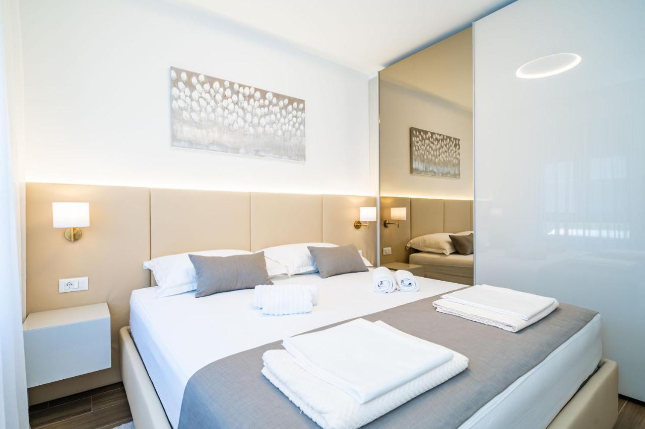 Apartments Zadro ดูบรอฟนิก ภายนอก รูปภาพ