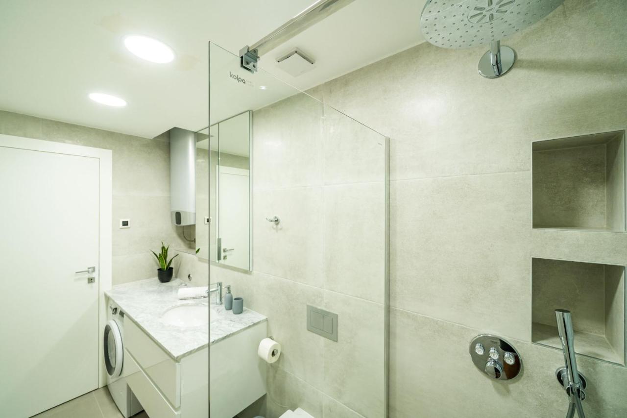 Apartments Zadro ดูบรอฟนิก ภายนอก รูปภาพ