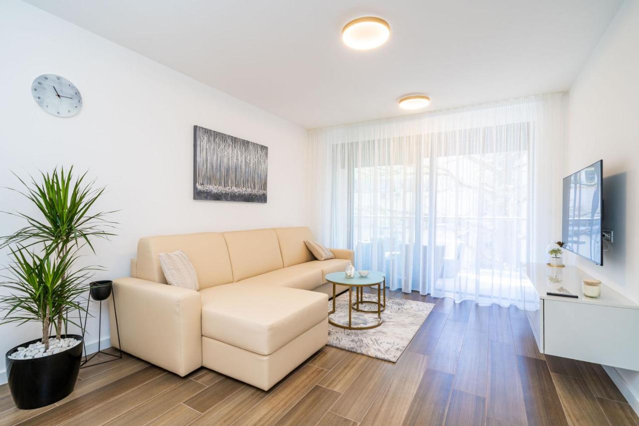 Apartments Zadro ดูบรอฟนิก ภายนอก รูปภาพ