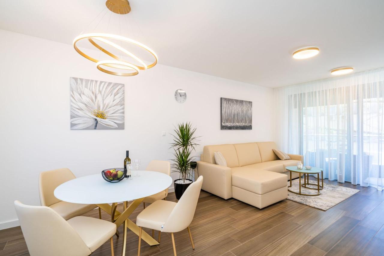 Apartments Zadro ดูบรอฟนิก ภายนอก รูปภาพ